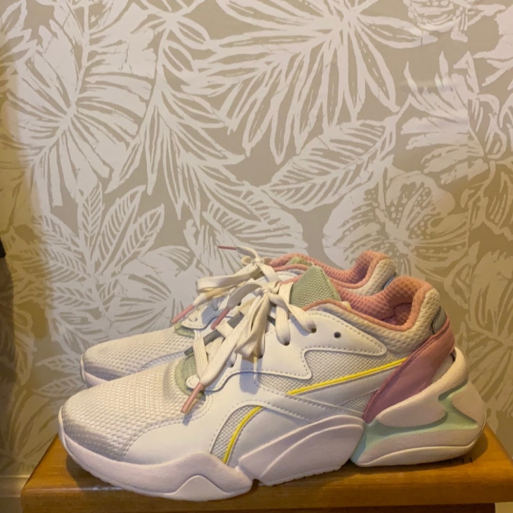 Puma sneakers